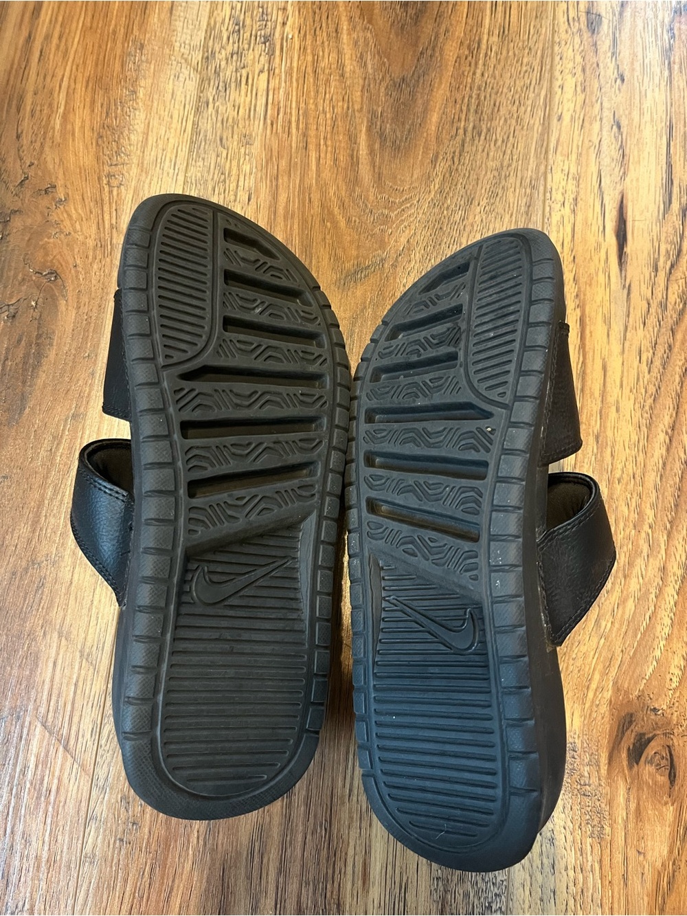 Nike Slides - Picture 3 of 3
